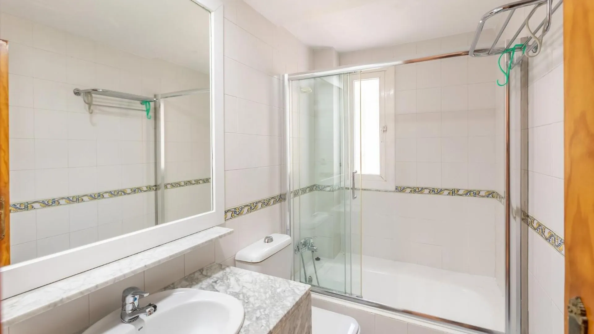 Lively Apartment In Andaluc A With Large Pool Las Salinas
